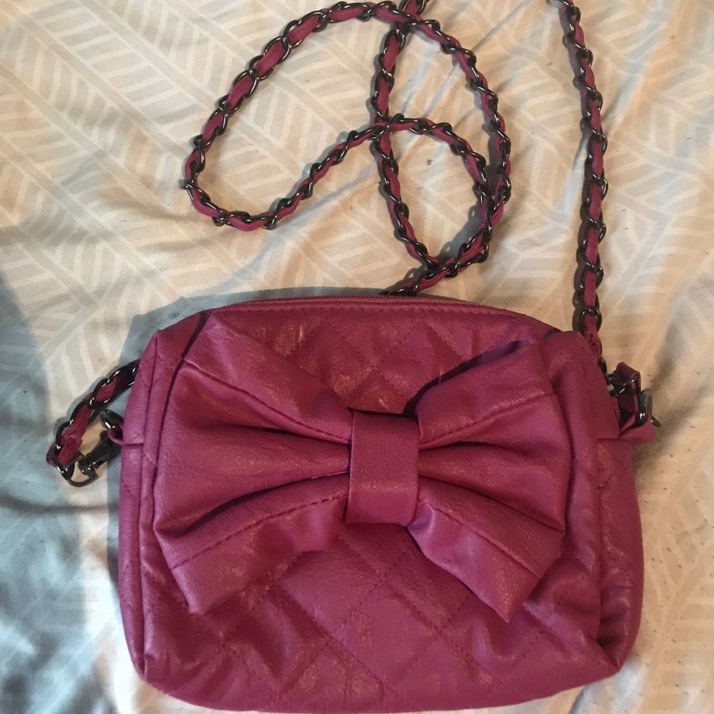 🆑 2/$5 | 🎉 Bow Crossbody 🎁 - Picture 2 of 11